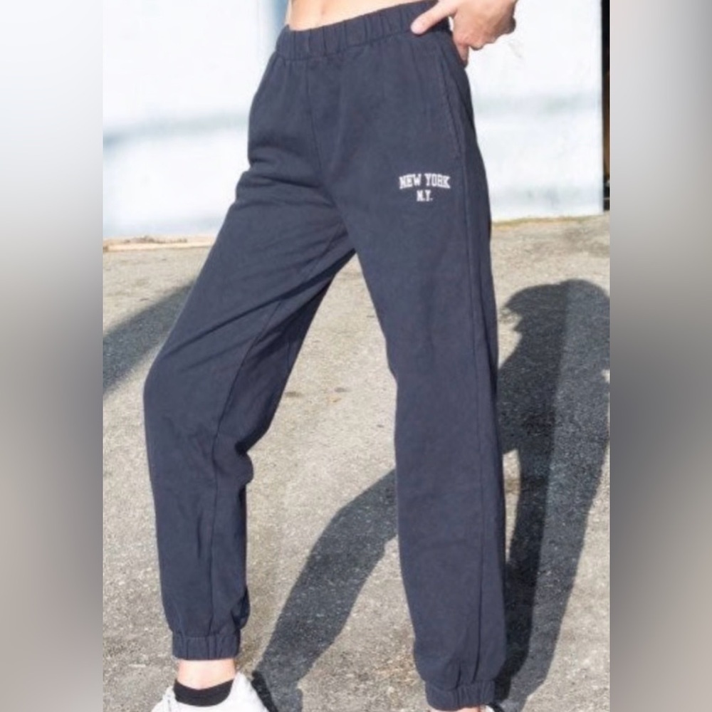 Brandy melville navy blue rosa sweatpants one size